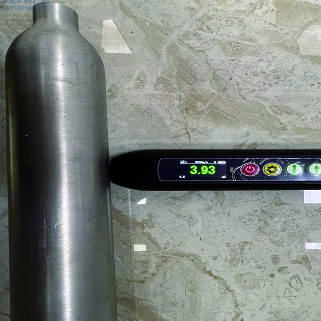 Electromagnetic Acoustic Ultrasonic Thickness Gauge with EMAT Probe Thickness Measurement