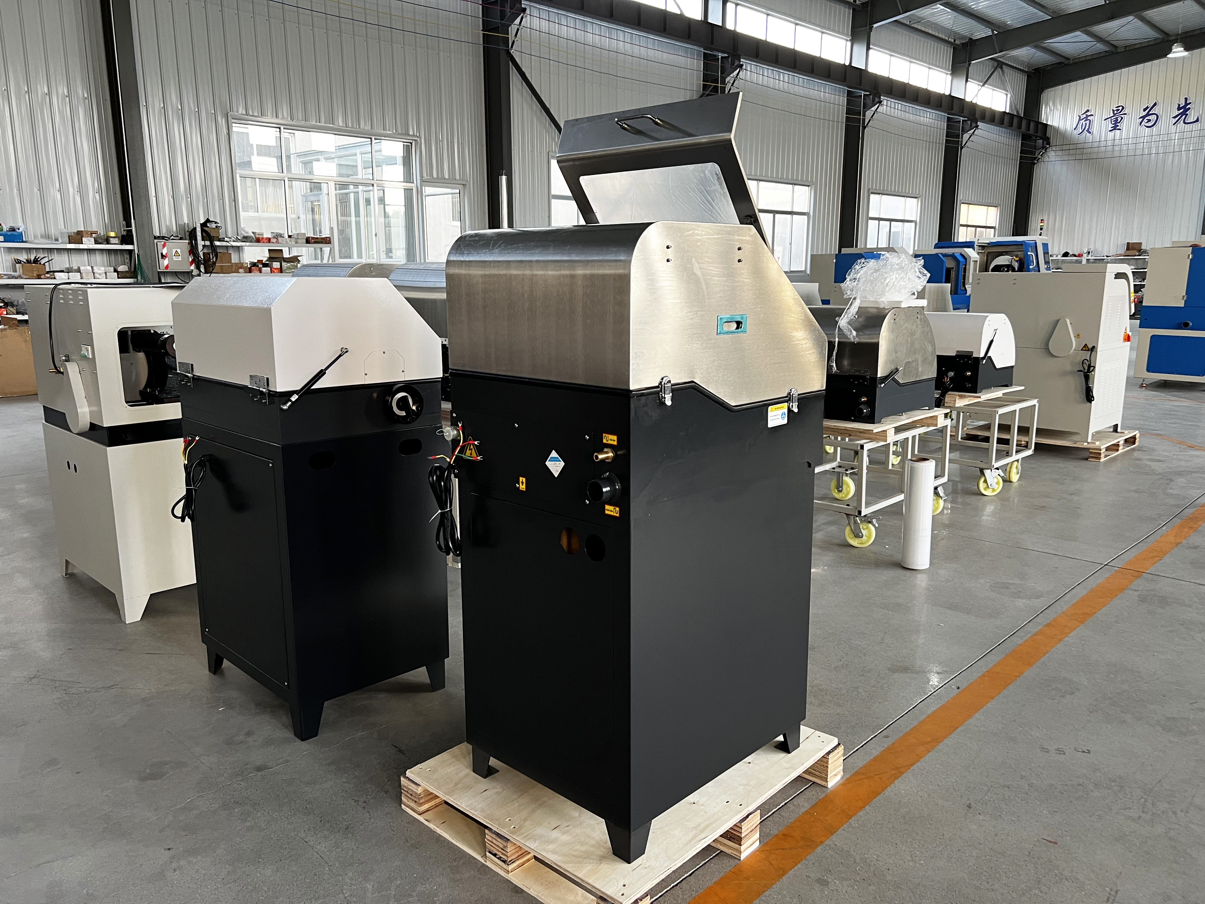 manual metallographic sample cutting machine