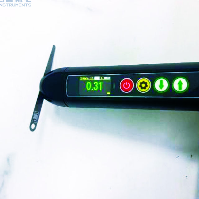 Electromagnetic Acoustic Ultrasonic Thickness Gauge with EMAT Probe Thickness Measurement